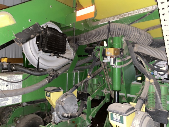 2008 John Deere 1770NT CCS Planter