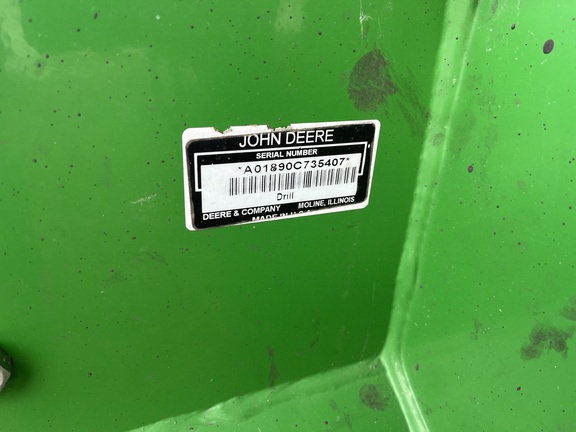 2010 John Deere 1890 Air Seeder