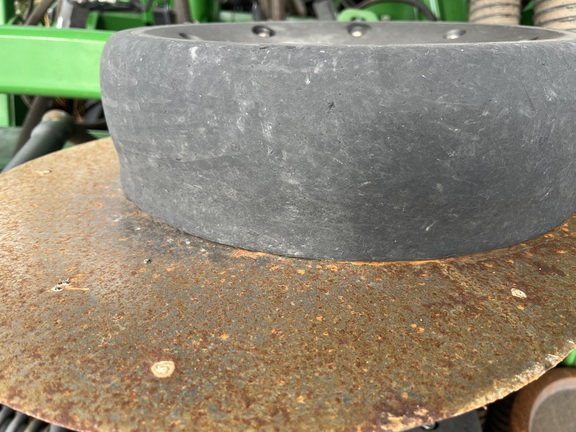 2010 John Deere 1890 Air Seeder