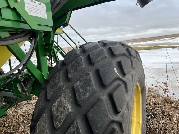 2010 John Deere 1890 Air Seeder