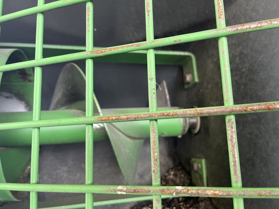 2010 John Deere 1890 Air Seeder