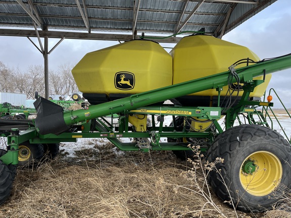 2010 John Deere 1890 Air Seeder