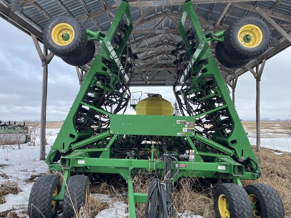 2010 John Deere 1890 Air Seeder
