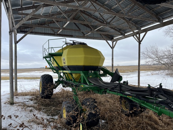 2010 John Deere 1890 Air Seeder