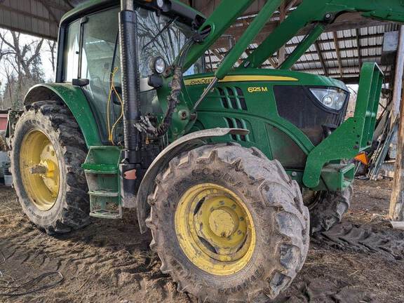 2014 John Deere 6125M Tractor