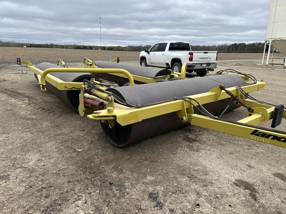 Degelman LR7645 Roller