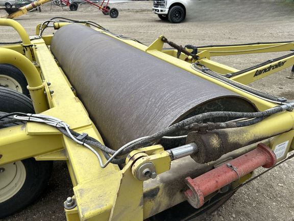 2011 Degelman LR7645 Roller
