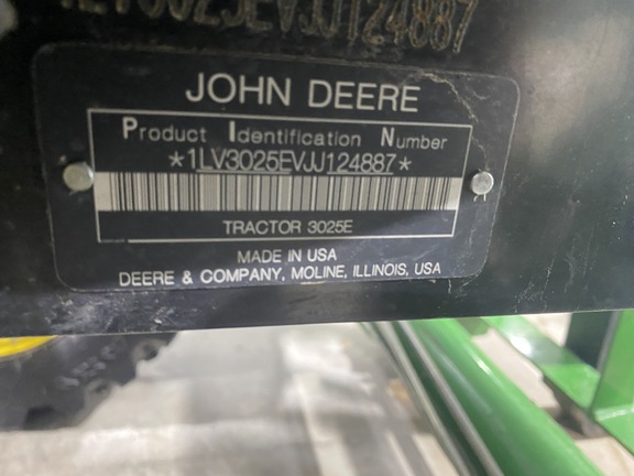 2018 John Deere 3025E Tractor Compact
