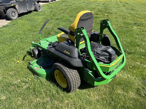 2022 John Deere Z730M Mower/Zero Turn