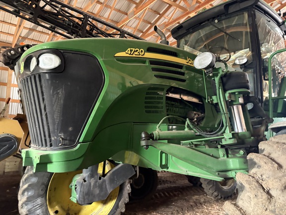 2007 John Deere 4720 Sprayer/High Clearance
