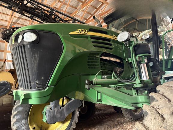 2007 John Deere 4720 Sprayer/High Clearance