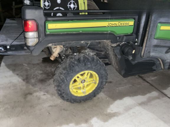 2018 John Deere 835R ATV