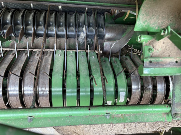 2015 John Deere 569 Baler/Round