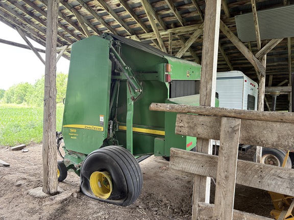 2015 John Deere 569 Baler/Round
