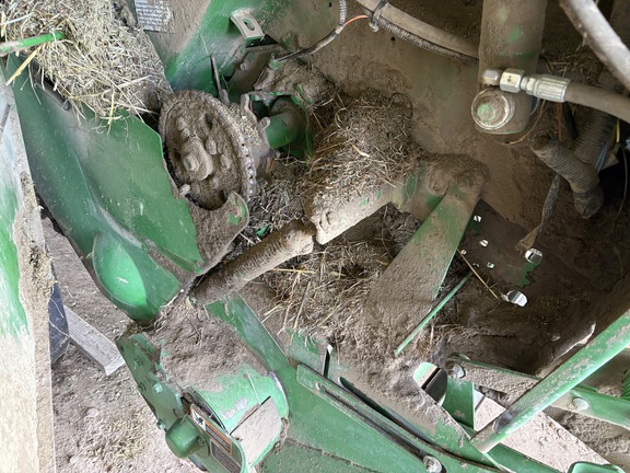 2015 John Deere 569 Baler/Round