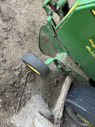 2015 John Deere 569 Baler/Round