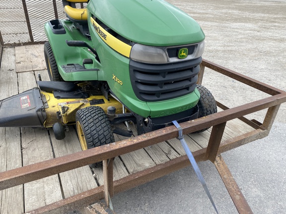 2013 John Deere X320 Garden Tractor