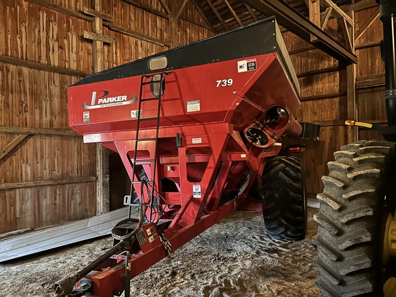 2006 Parker 739 Grain Cart