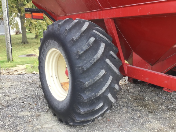 2006 Parker 739 Grain Cart