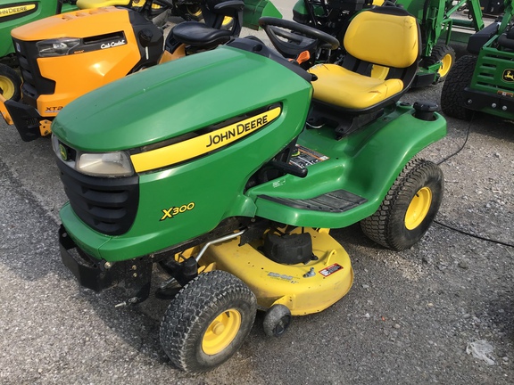 2011 John Deere X300 Garden Tractor