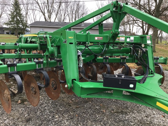 2014 John Deere 2730 Disk Ripper