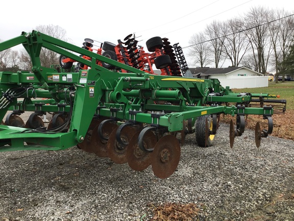 2014 John Deere 2730 Disk Ripper