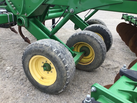 2014 John Deere 2730 Disk Ripper