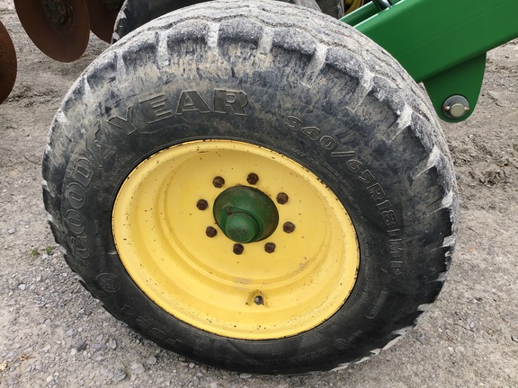 2014 John Deere 2730 Disk Ripper