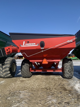 Parker 524 Grain Cart