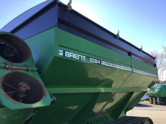 2000 Brent 1084 Grain Cart