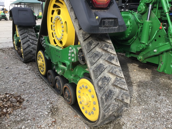 2020 John Deere 8RX 370 Tractor Rubber Track