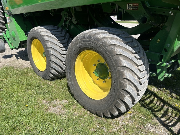 2022 John Deere L331 Baler/Big Square