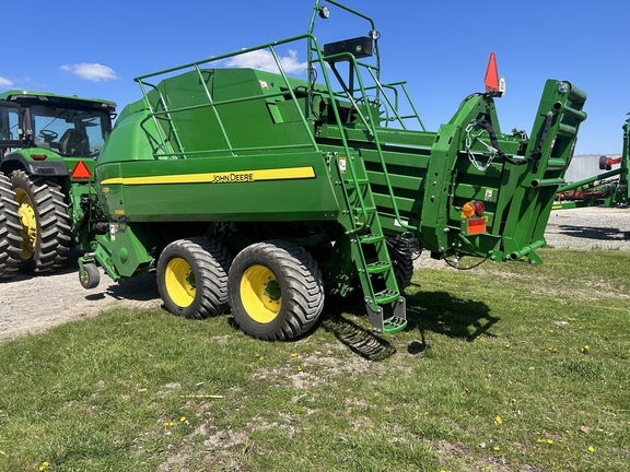 2022 John Deere L331 Baler/Big Square