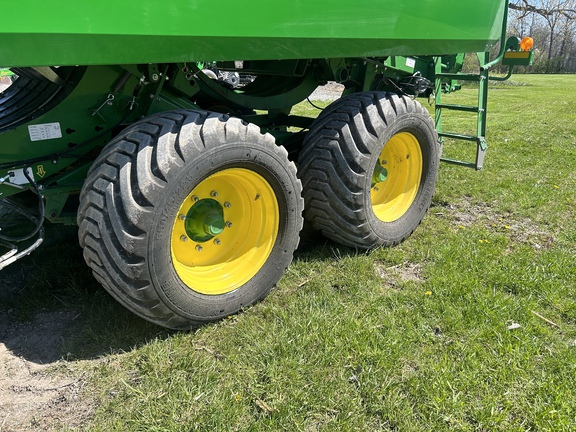 2022 John Deere L331 Baler/Big Square