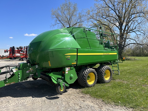 2022 John Deere L331 Baler/Big Square