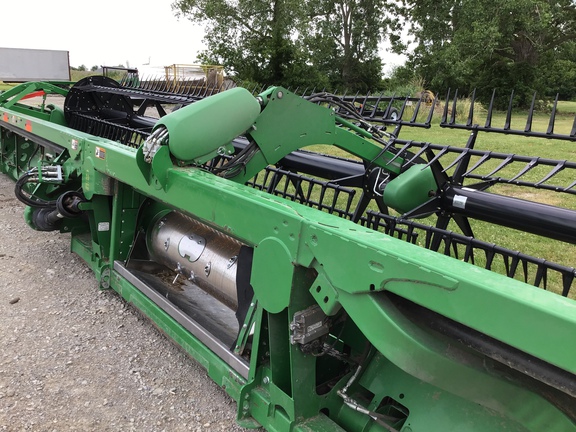 2016 John Deere 645FD Header Combine