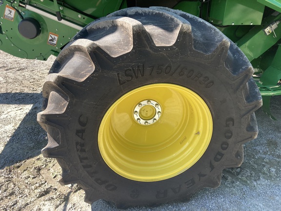 2023 John Deere S760 Combine