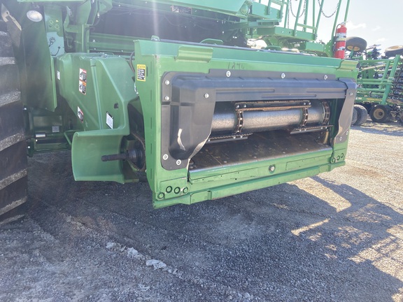 2023 John Deere S760 Combine