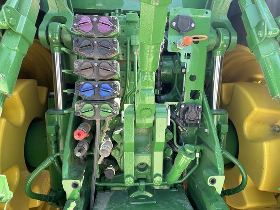 2022 John Deere 8R 340 Tractor