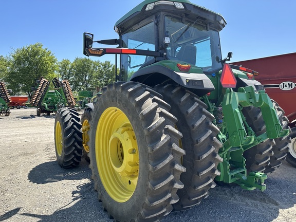 2022 John Deere 8R 340 Tractor