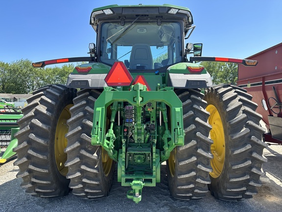 2022 John Deere 8R 340 Tractor