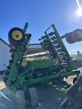 2015 John Deere 1990 Air Seeder