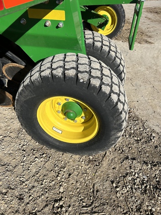 2015 John Deere 1990 Air Seeder