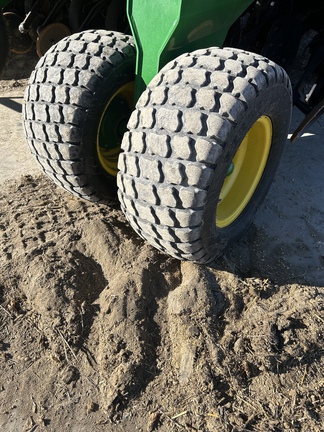 2015 John Deere 1990 Air Seeder