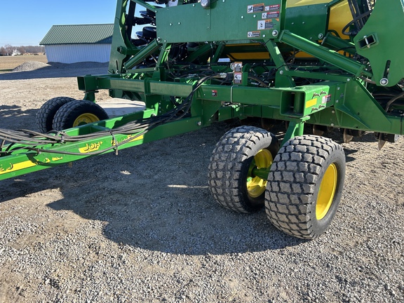 2015 John Deere 1990 Air Seeder