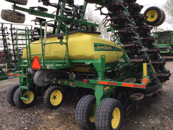 2015 John Deere 1990 Air Seeder