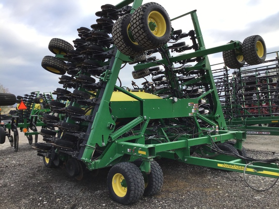 2015 John Deere 1990 Air Seeder