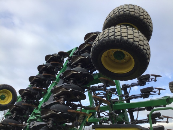 2015 John Deere 1990 Air Seeder