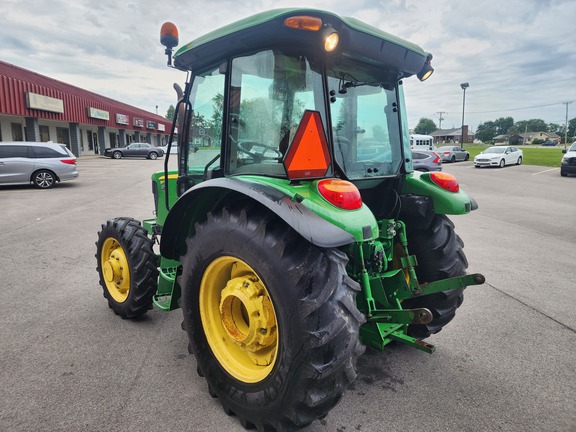 2014 John Deere 5075E Tractor