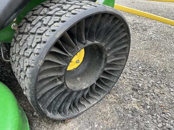 2022 John Deere Z970R Mower/Zero Turn
